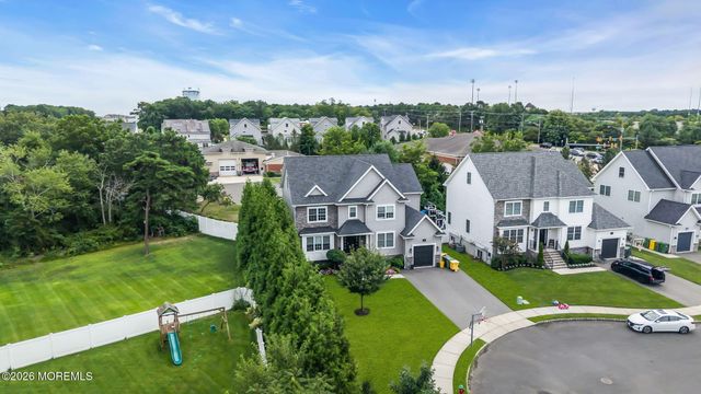 7 Dune Court, Lakewood, NJ 08701