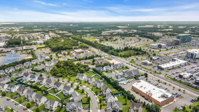 7 Dune Court, Lakewood, NJ 08701