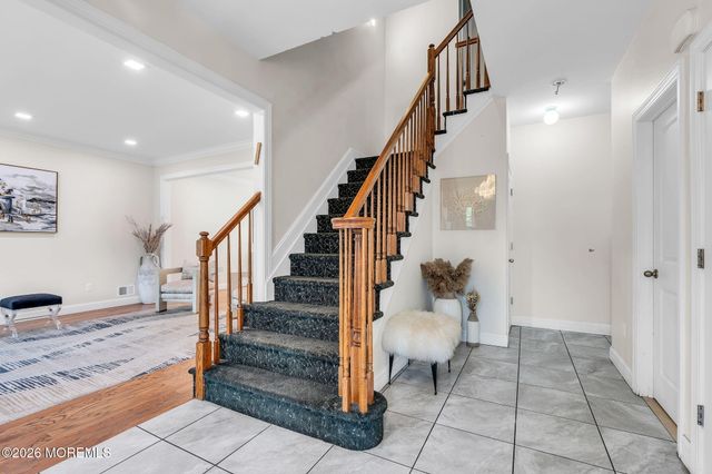 7 Dune Court, Lakewood, NJ 08701