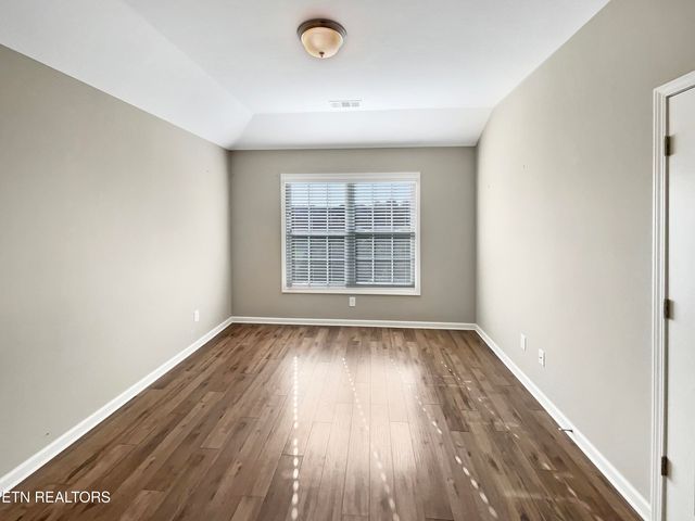 1703 Glen Shady Blvd, Knoxville, TN 37922