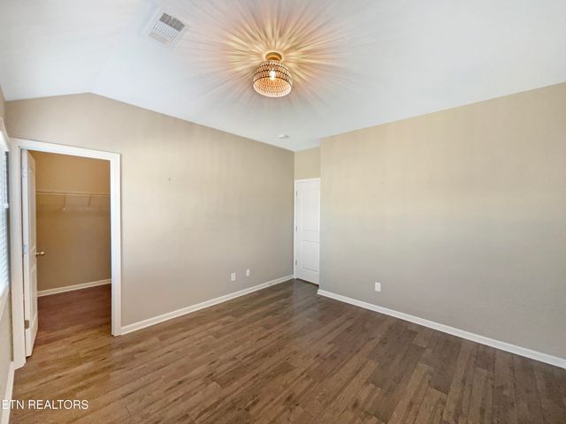 1703 Glen Shady Blvd, Knoxville, TN 37922