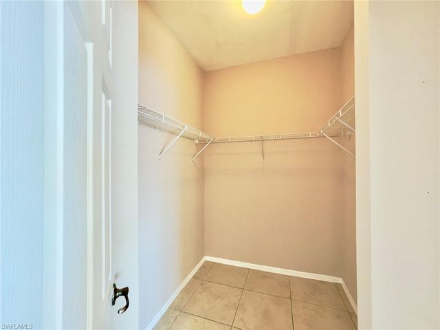 4256 Liron AVE # 203, Fort Myers, FL 33916