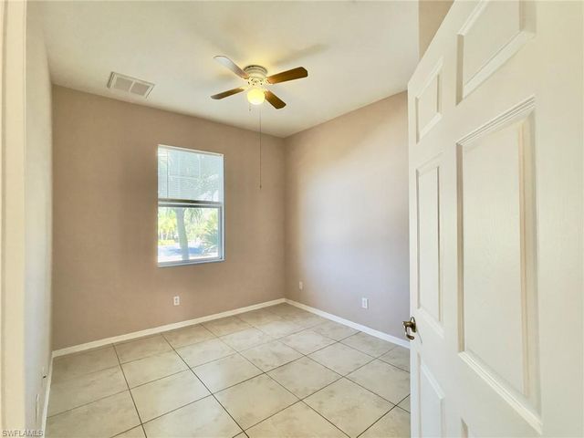 4256 Liron AVE # 203, Fort Myers, FL 33916