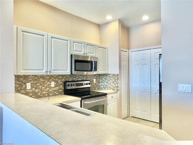 4256 Liron AVE # 203, Fort Myers, FL 33916