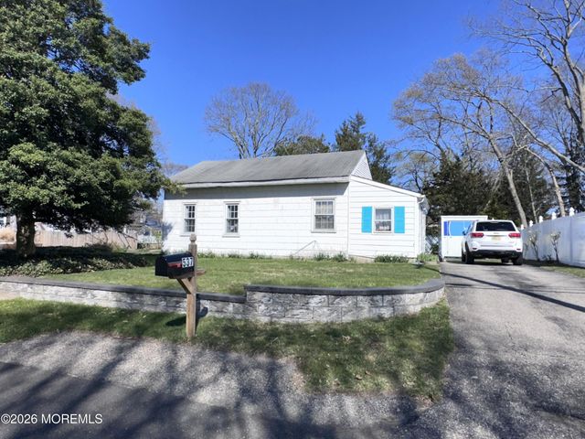 537 Harding Avenue, Toms River, NJ 08753