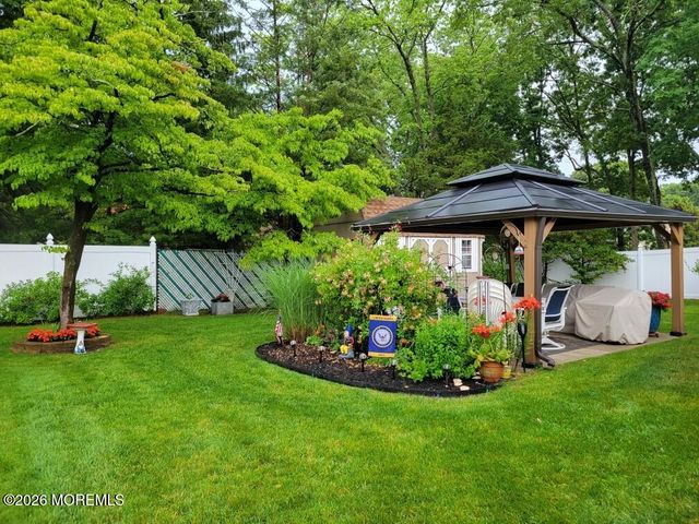 537 Harding Avenue, Toms River, NJ 08753