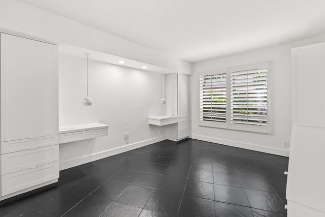 900 Greensward Lane 114-g, Delray Beach, FL 33445