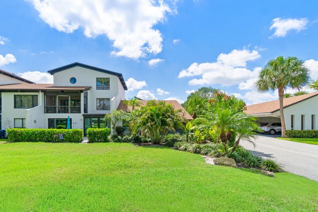900 Greensward Lane 114-g, Delray Beach, FL 33445