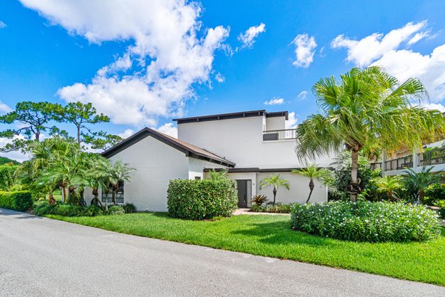 900 Greensward Lane 114-g, Delray Beach, FL 33445