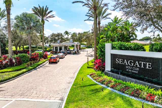900 Greensward Lane 114-g, Delray Beach, FL 33445