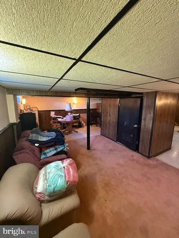 8436 STOW RD, Pennsauken, NJ 08110