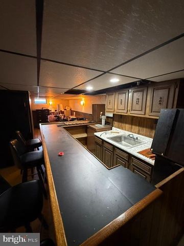 8436 STOW RD, Pennsauken, NJ 08110