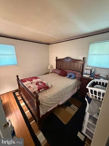 8436 STOW RD, Pennsauken, NJ 08110