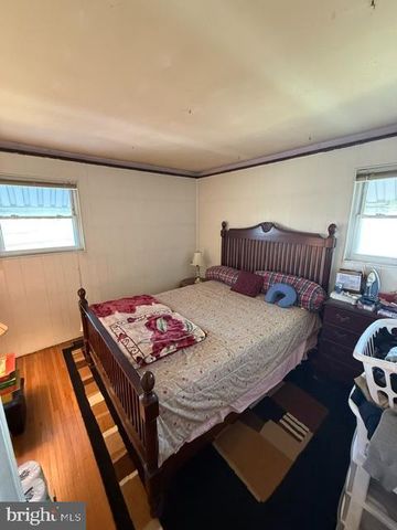8436 STOW RD, Pennsauken, NJ 08110