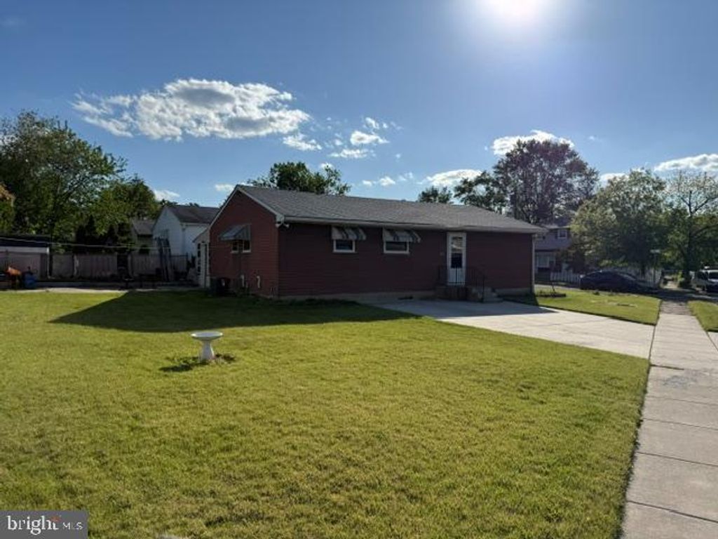 8436 STOW RD, Pennsauken, NJ 08110