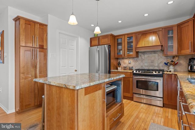 313 DEER DR, Langhorne, PA 19047