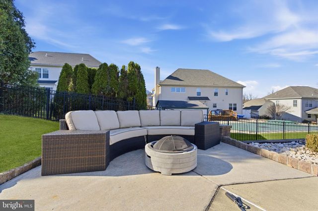 313 DEER DR, Langhorne, PA 19047