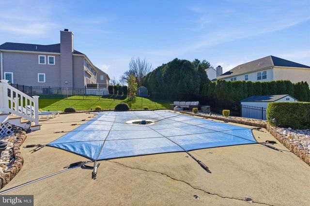 313 DEER DR, Langhorne, PA 19047