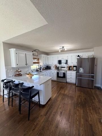 903 NE 117th Street, Kansas City, MO 64155