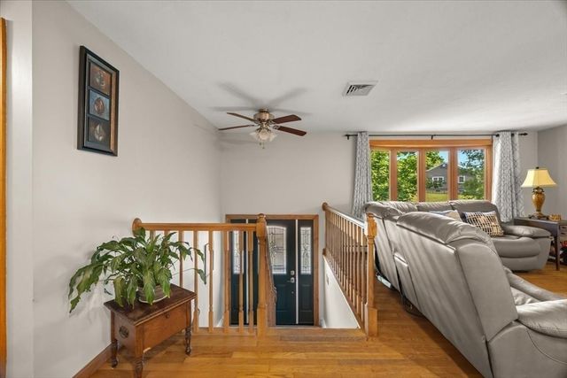 26 Brookings Dr, Kingston, MA 02364