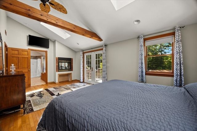 26 Brookings Dr, Kingston, MA 02364
