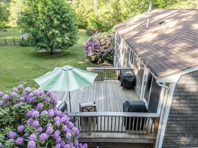 26 Brookings Dr, Kingston, MA 02364