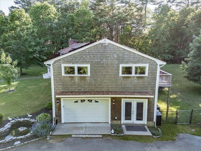 26 Brookings Dr, Kingston, MA 02364
