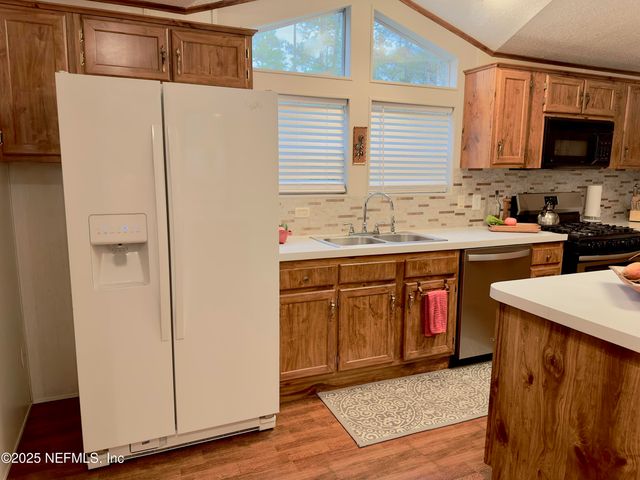 115 LAKE ST Street, Palatka, FL 32177