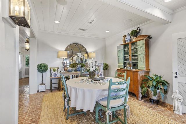 4274 Bayou Bay Drive, Lake Charles, LA 70605