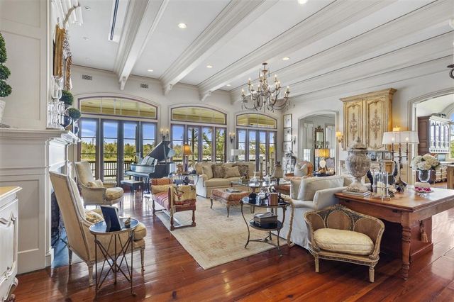 4274 Bayou Bay Drive, Lake Charles, LA 70605