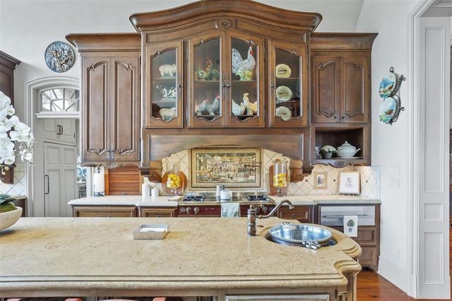 4274 Bayou Bay Drive, Lake Charles, LA 70605