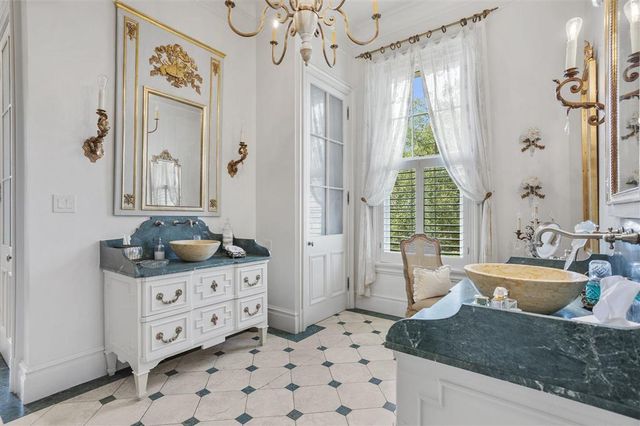 4274 Bayou Bay Drive, Lake Charles, LA 70605