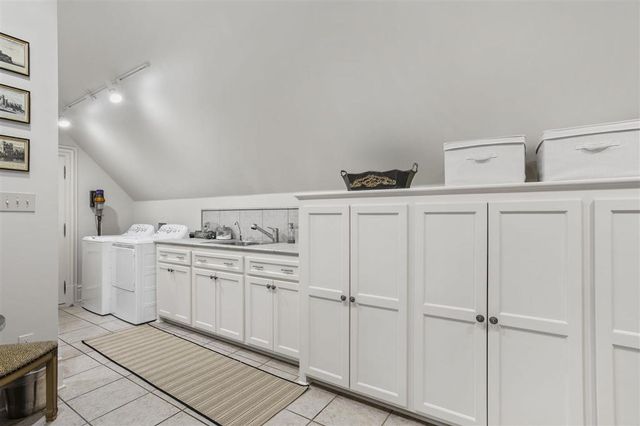 4274 Bayou Bay Drive, Lake Charles, LA 70605