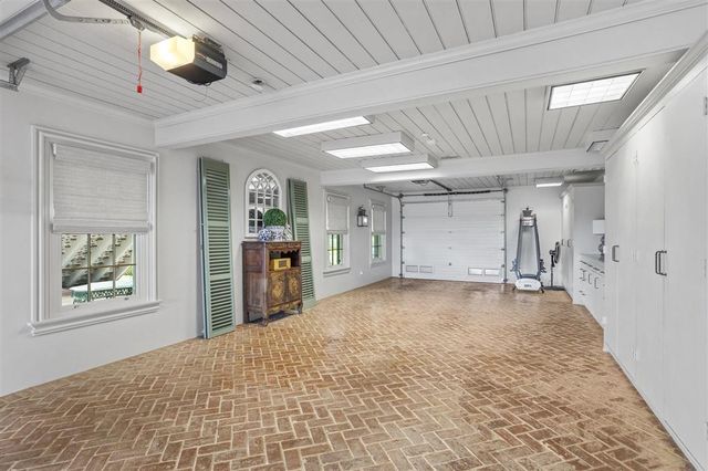 4274 Bayou Bay Drive, Lake Charles, LA 70605