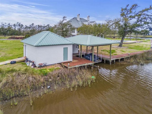 4274 Bayou Bay Drive, Lake Charles, LA 70605
