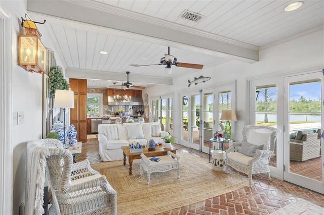 4274 Bayou Bay Drive, Lake Charles, LA 70605