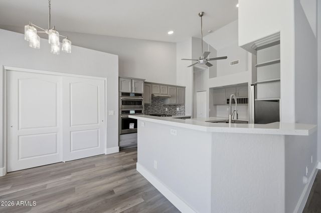 7340 E SAYAN Street, Mesa, AZ 85207