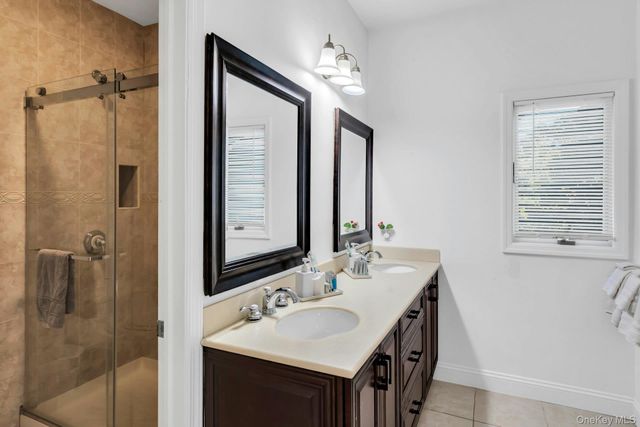 10 Bay Woods Drive, Hampton Bays, NY 11946