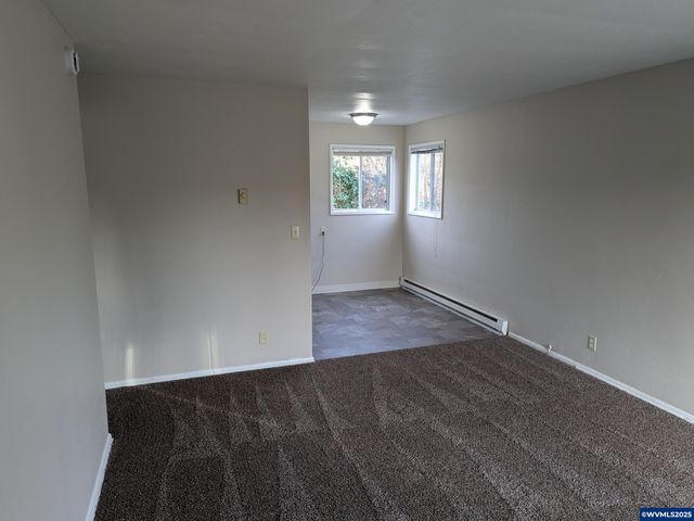 923-945 Fir St S, Salem, OR 97302