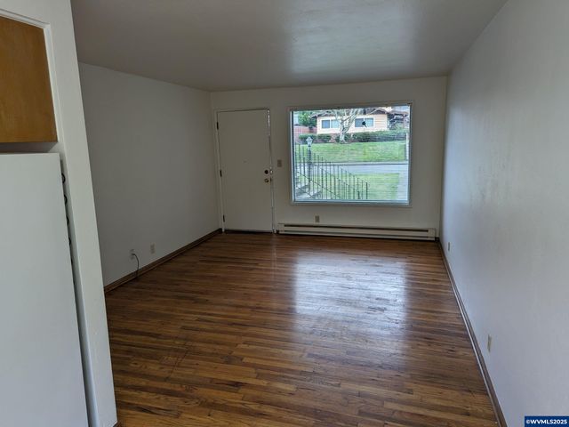 923-945 Fir St S, Salem, OR 97302