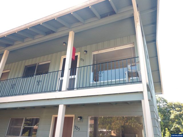 923-945 Fir St S, Salem, OR 97302