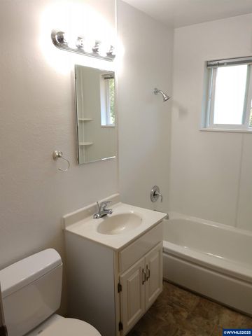 923-945 Fir St S, Salem, OR 97302