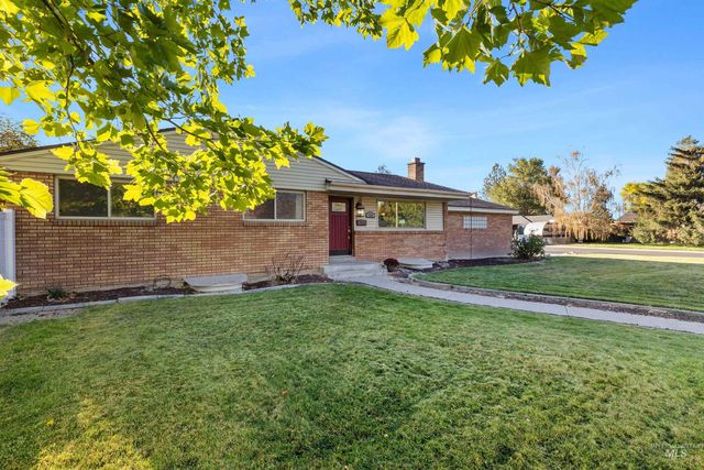 763 N Walnut Street, Twin Falls, ID 83301