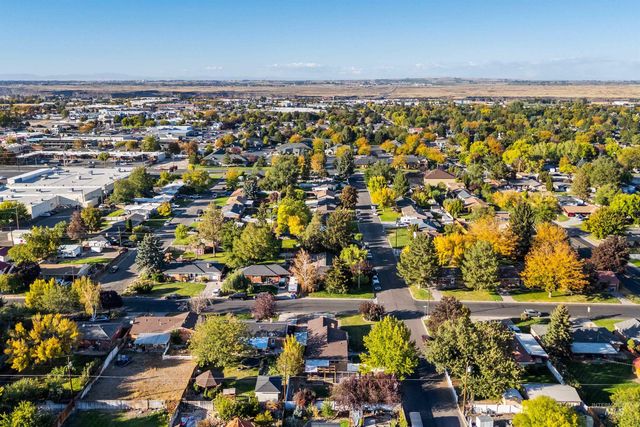 763 N Walnut Street, Twin Falls, ID 83301