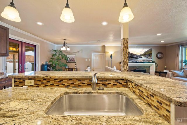 763 N Walnut Street, Twin Falls, ID 83301