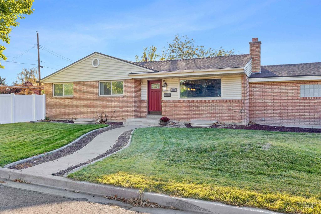 763 N Walnut Street, Twin Falls, ID 83301