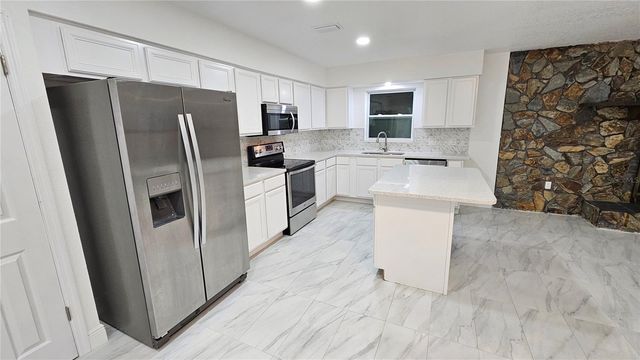 8533 VIVA VIA DRIVE, Hudson, FL 34667