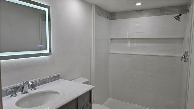 8533 VIVA VIA DRIVE, Hudson, FL 34667