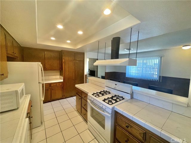 1153 Via Del Echo, Hemet, CA 92543