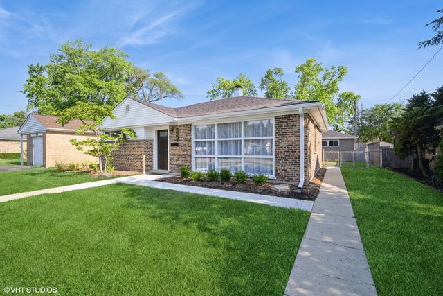 648 Oakwood Court, Des Plaines, IL 60016